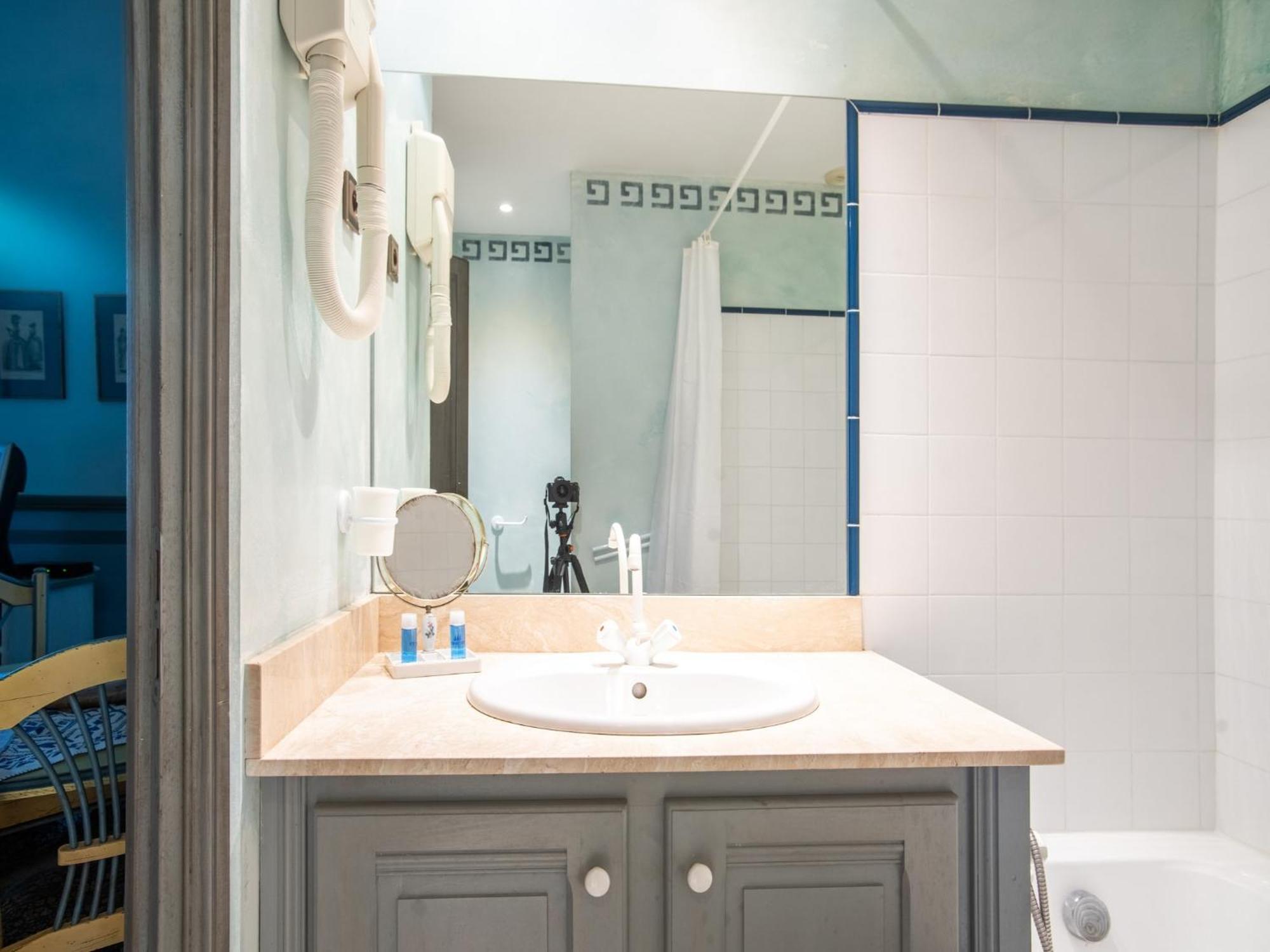 Cozy Apartment With Swimming Pool Terrace Garden Parking Montbrun-les-Bains Esterno foto