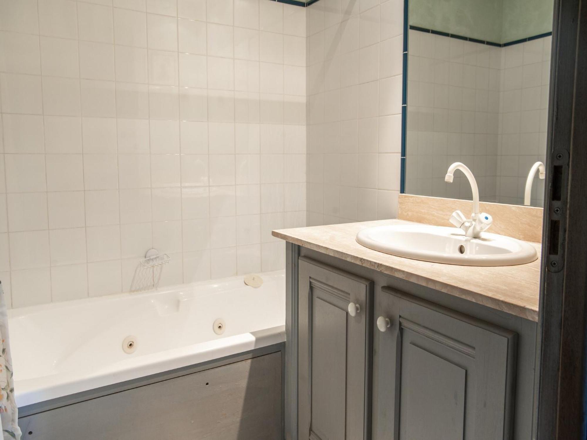 Cozy Apartment With Swimming Pool Terrace Garden Parking Montbrun-les-Bains Esterno foto