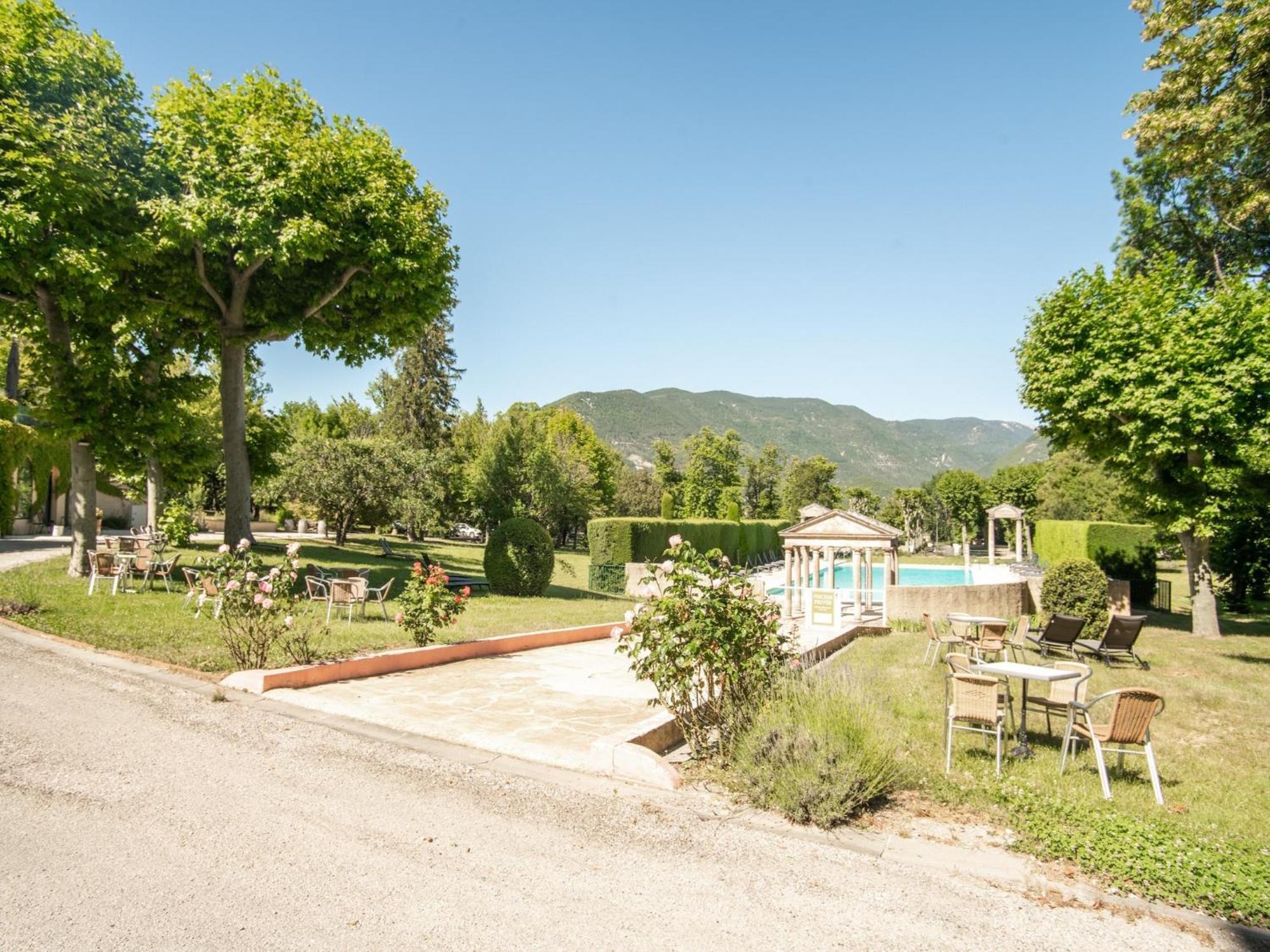 Cozy Apartment With Swimming Pool Terrace Garden Parking Montbrun-les-Bains Esterno foto